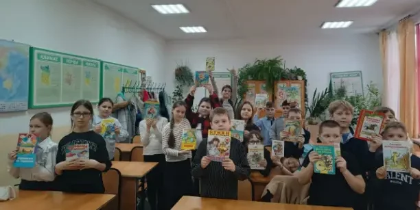 Read more about the article Жанровый микс «Литературный глобус, или Большое книжное путешествие»