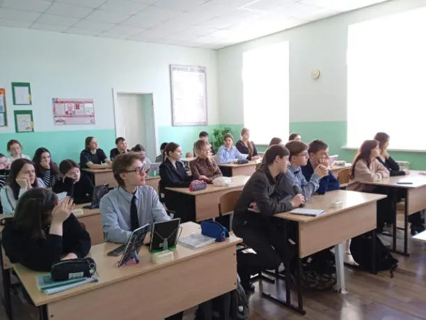 Read more about the article Час медиа грамотности «Этикет в Интернет»