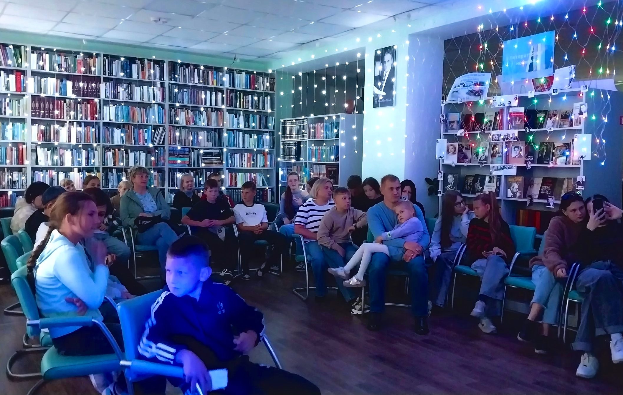 Read more about the article Акустический концерт «Молодежная волна» с поп-группой МАРТИНИ