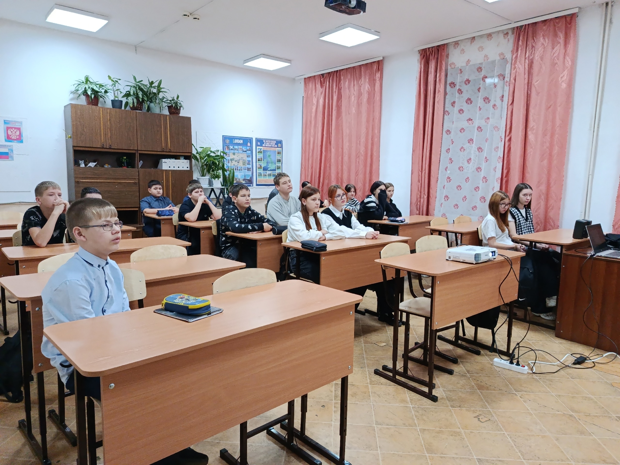 Read more about the article Час общения “Волонтер – не профессия, а веление души”