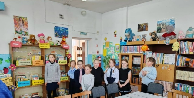 Read more about the article Литературно музыкальный праздник “Моя мама самый лучший друг”