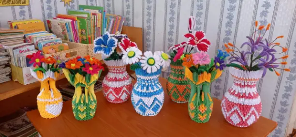 Read more about the article Творческий мастер – класс “Модульная ваза”