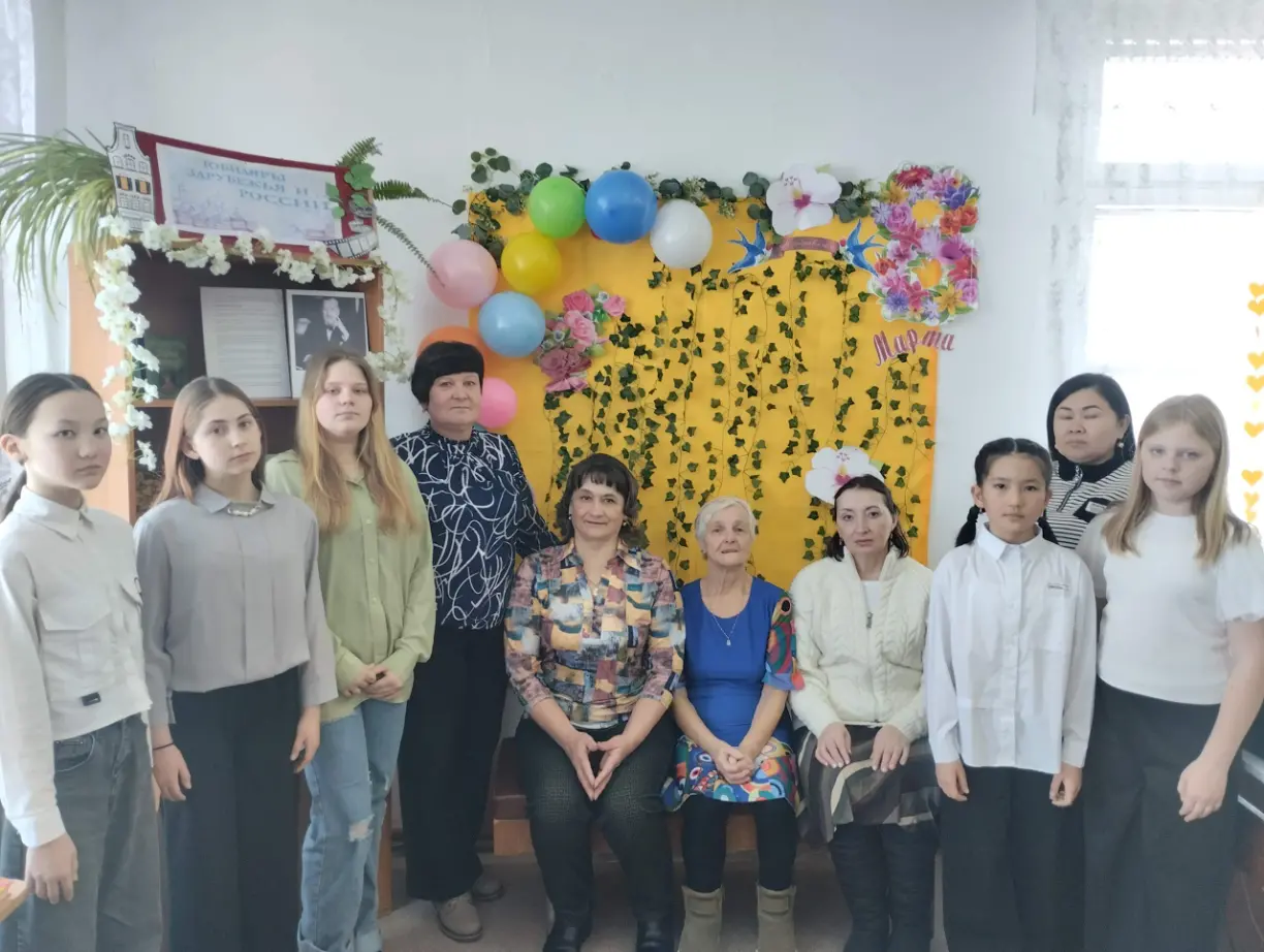 Read more about the article Вечер – комплимент “Весенний фейерверк комплиментов”