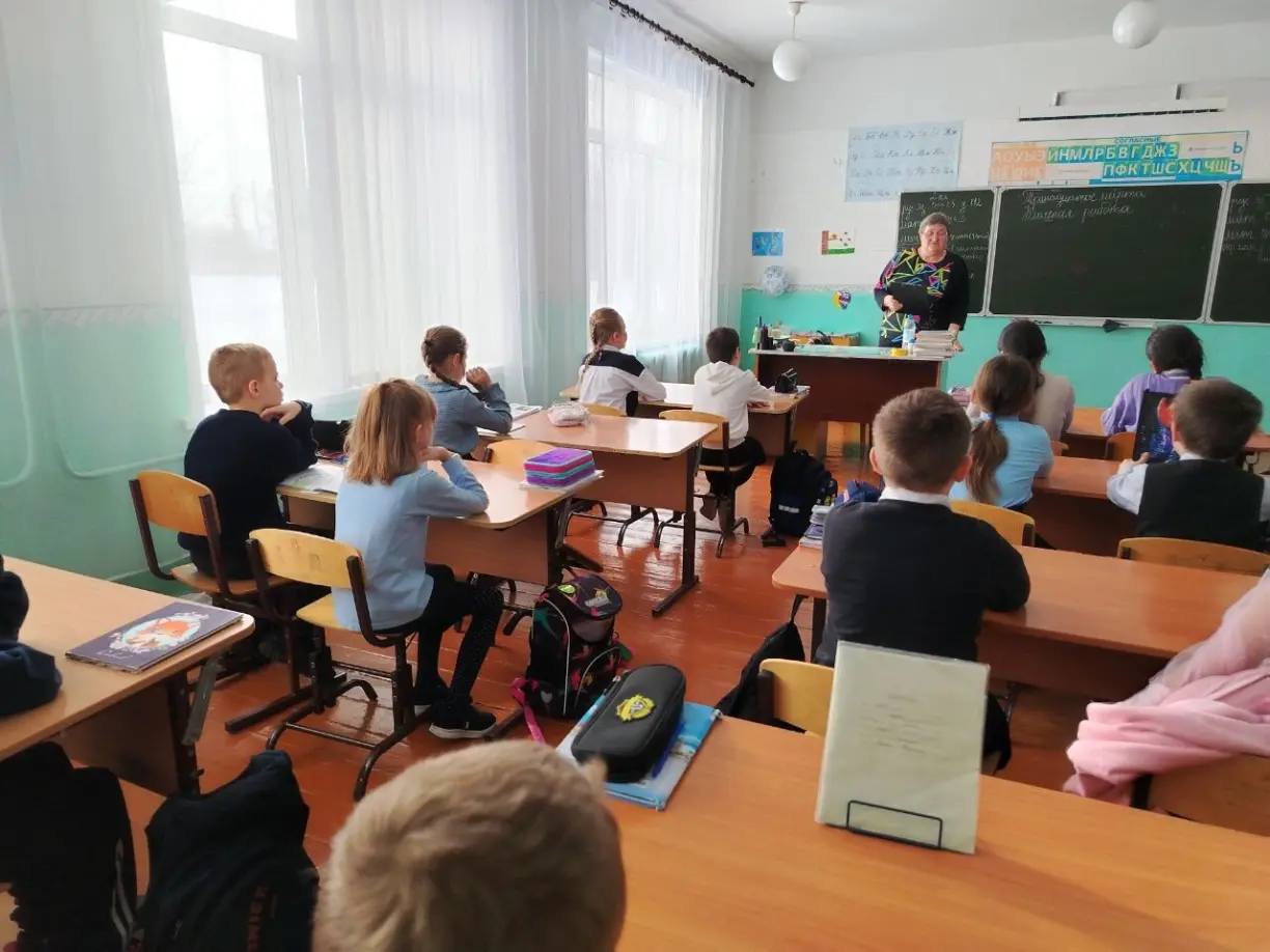 Read more about the article Вечер поэтического настроения “Будь в тренде – дружи с поэзией”