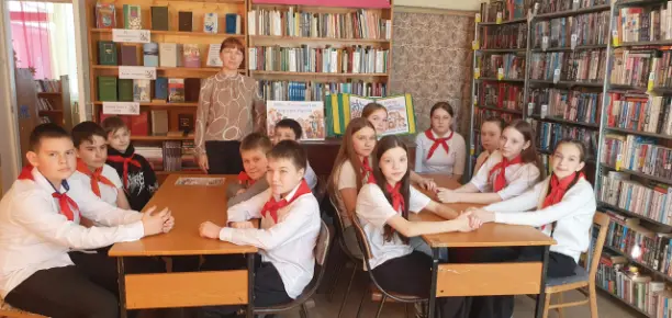 Read more about the article Тематический час “Единство народов России”