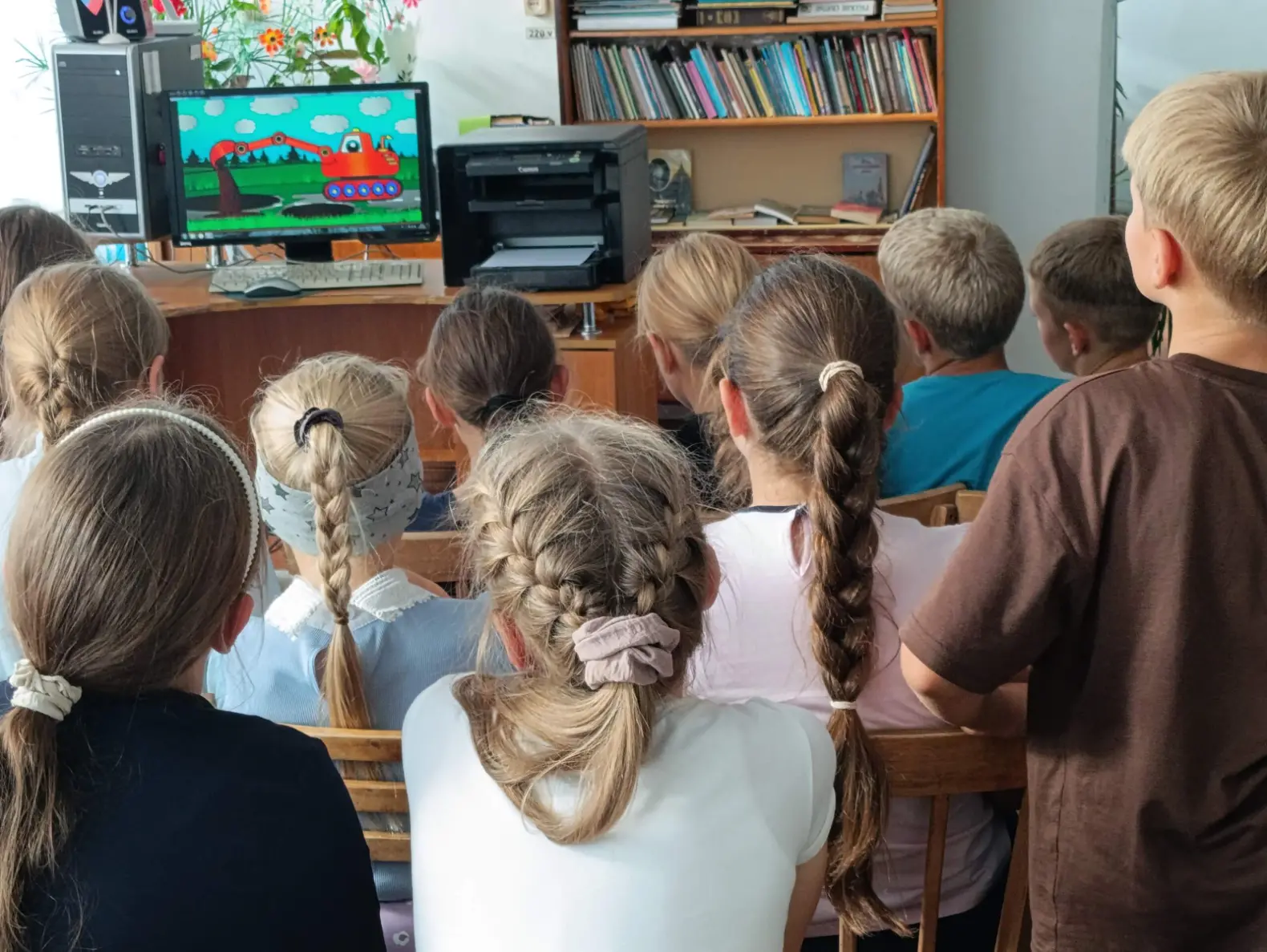 Read more about the article Увлекательный час «Жили-были автомобили»